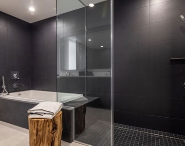724 N Croft Avenue - Photo Thumbnail 14