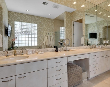 70955 Sunny Lane - Photo Thumbnail 16