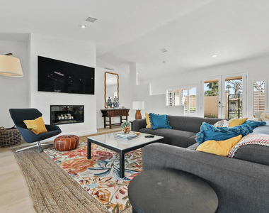 48721 Santa Ursula Street - Photo Thumbnail 5