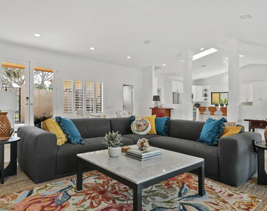 48721 Santa Ursula Street - Photo Thumbnail 4