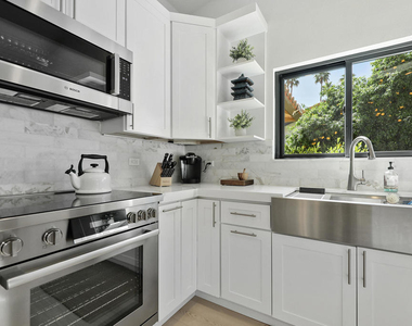 48721 Santa Ursula Street - Photo Thumbnail 11