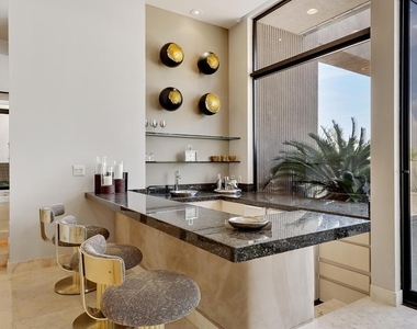 73115 Crosby Lane - Photo Thumbnail 15