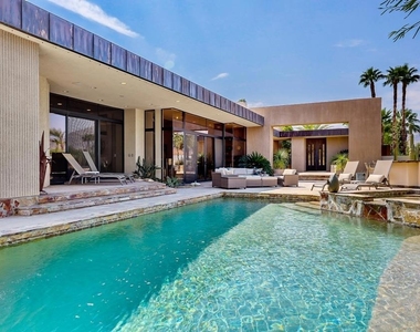 73115 Crosby Lane - Photo Thumbnail 38