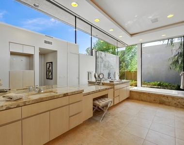 73115 Crosby Lane - Photo Thumbnail 27