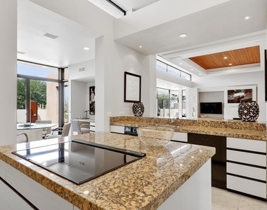 73115 Crosby Lane - Photo Thumbnail 19