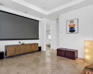 51075 Marbella Court - Photo Thumbnail 22