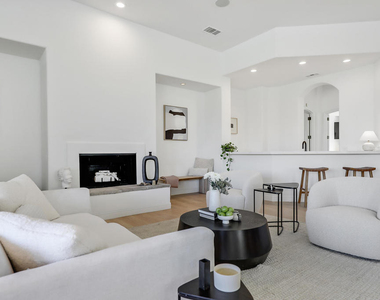 51075 Marbella Court - Photo Thumbnail 9