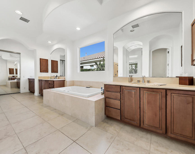 51075 Marbella Court - Photo Thumbnail 30