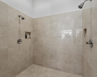 51075 Marbella Court - Photo Thumbnail 31