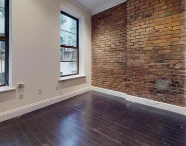 East 9th Street - Photo Thumbnail 7