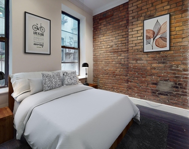 East 9th Street - Photo Thumbnail 1