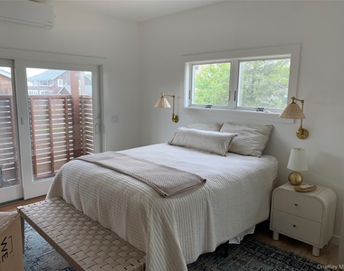 7 Atlantic Avenue - Photo Thumbnail 6
