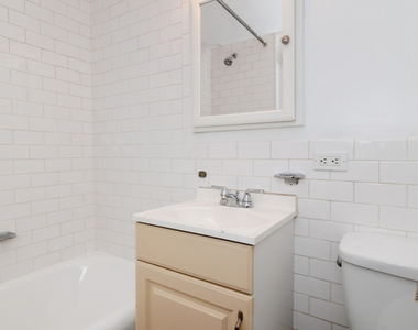325 E 41st Street - Photo Thumbnail 4