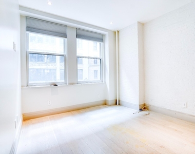 43 W 27th Street - Photo Thumbnail 6