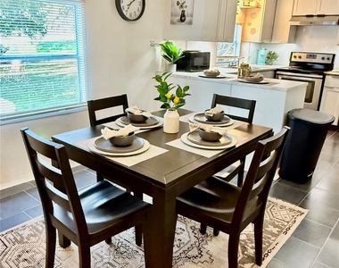 10603 Thomaswood Ln - Photo Thumbnail 9