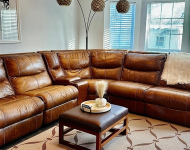 10603 Thomaswood Ln - Photo Thumbnail 4
