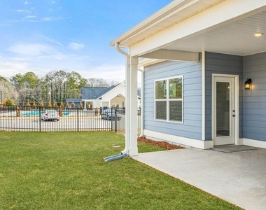 488 Amherst Way - Photo Thumbnail 16