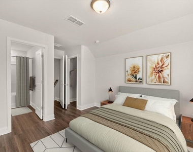 488 Amherst Way - Photo Thumbnail 10