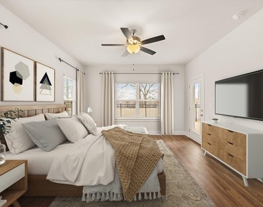 488 Amherst Way - Photo Thumbnail 7