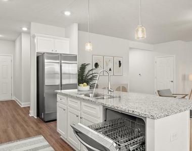 488 Amherst Way - Photo Thumbnail 5