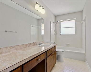 383 Dan Place Se - Photo Thumbnail 18