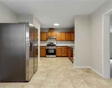 383 Dan Place Se - Photo Thumbnail 3