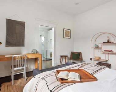 1024 Kirkwood Avenue - Photo Thumbnail 22