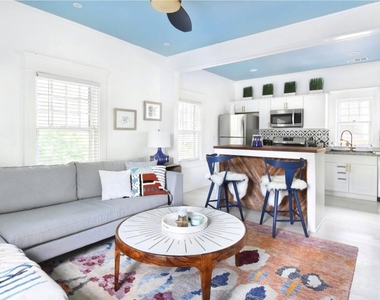 806 Vedado Way Ne - Photo Thumbnail 13
