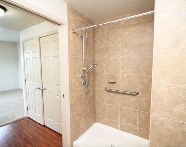 620 N Main Ave - Photo Thumbnail 7