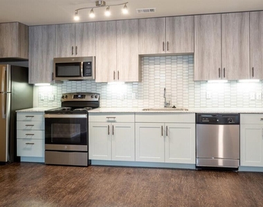 2401 E Oltorf St - Photo Thumbnail 7