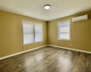 611 N Avenue D - Photo Thumbnail 10