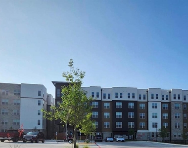 1000 E Yager Ln - Photo Thumbnail 2