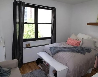 East 37th Street - Photo Thumbnail 4