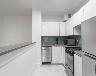 East 37th Street - Photo Thumbnail 5