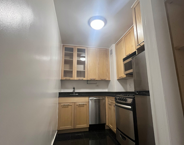 East 36th Street - Photo Thumbnail 1