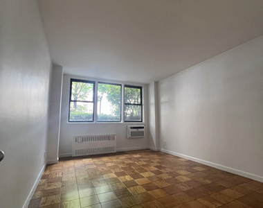 East 36th Street - Photo Thumbnail 2