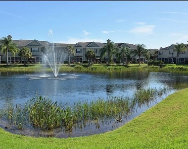 7755 Plantation Circle - Photo Thumbnail 11
