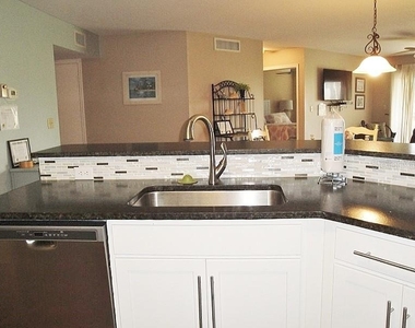 6073 Bahia Del Mar Boulevard - Photo Thumbnail 13