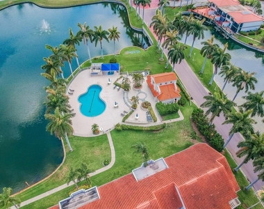 6073 Bahia Del Mar Boulevard - Photo Thumbnail 5
