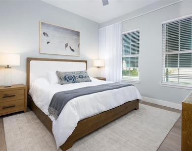 10535 Hamilton Dawn Street - Photo Thumbnail 8