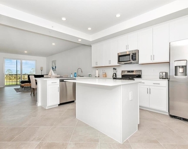 17565 Opal Sand Drive - Photo Thumbnail 8