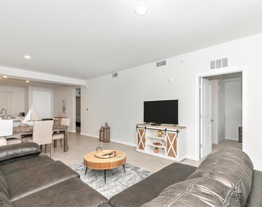 17565 Opal Sand Drive - Photo Thumbnail 17