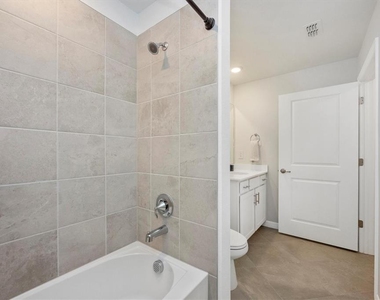 17595 Opal Sand Drive - Photo Thumbnail 29
