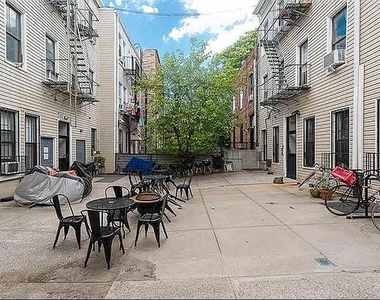 294 Harman Street - Photo Thumbnail 8