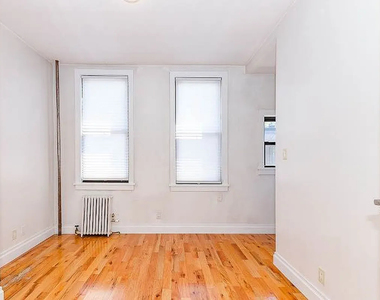 294 Harman Street - Photo Thumbnail 7