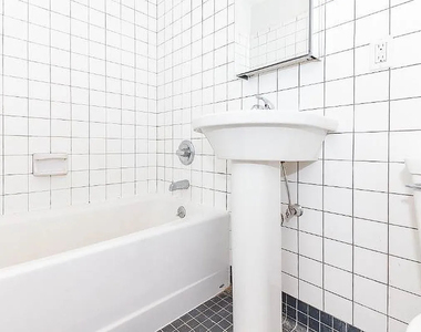 294 Harman Street - Photo Thumbnail 9