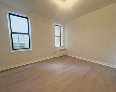 162 Lenox Avenue - Photo Thumbnail 2