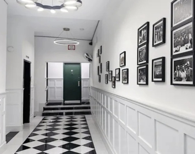 162 Lenox Avenue - Photo Thumbnail 4