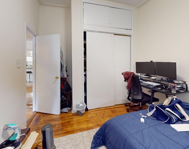 West 11th Street - Photo Thumbnail 5