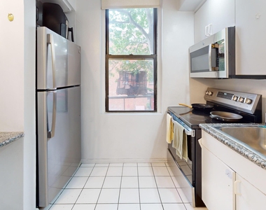 West 11th Street - Photo Thumbnail 2